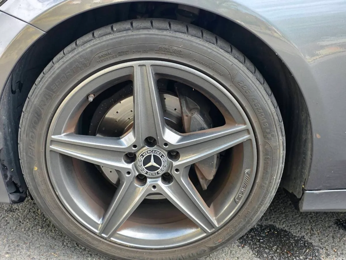 Car - Image 5