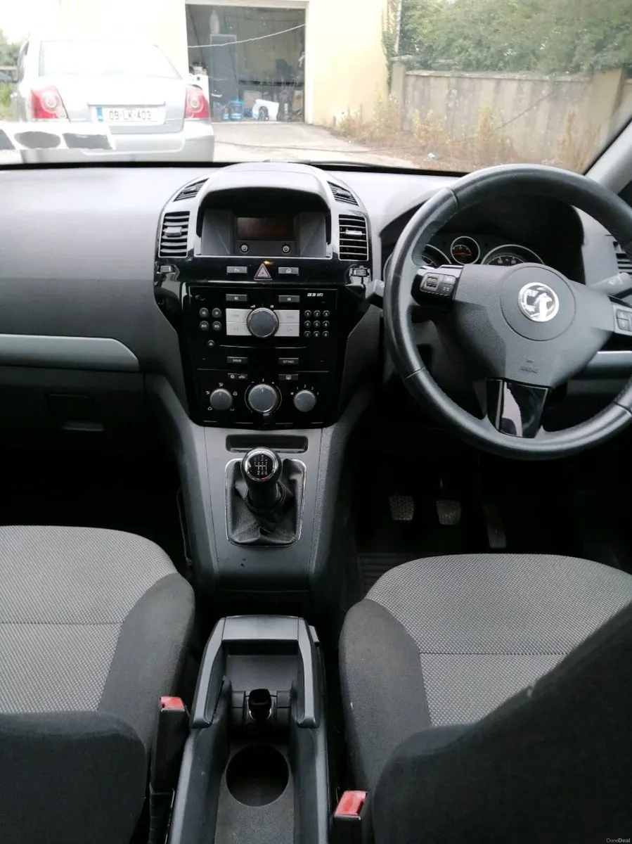 Car - Image 5