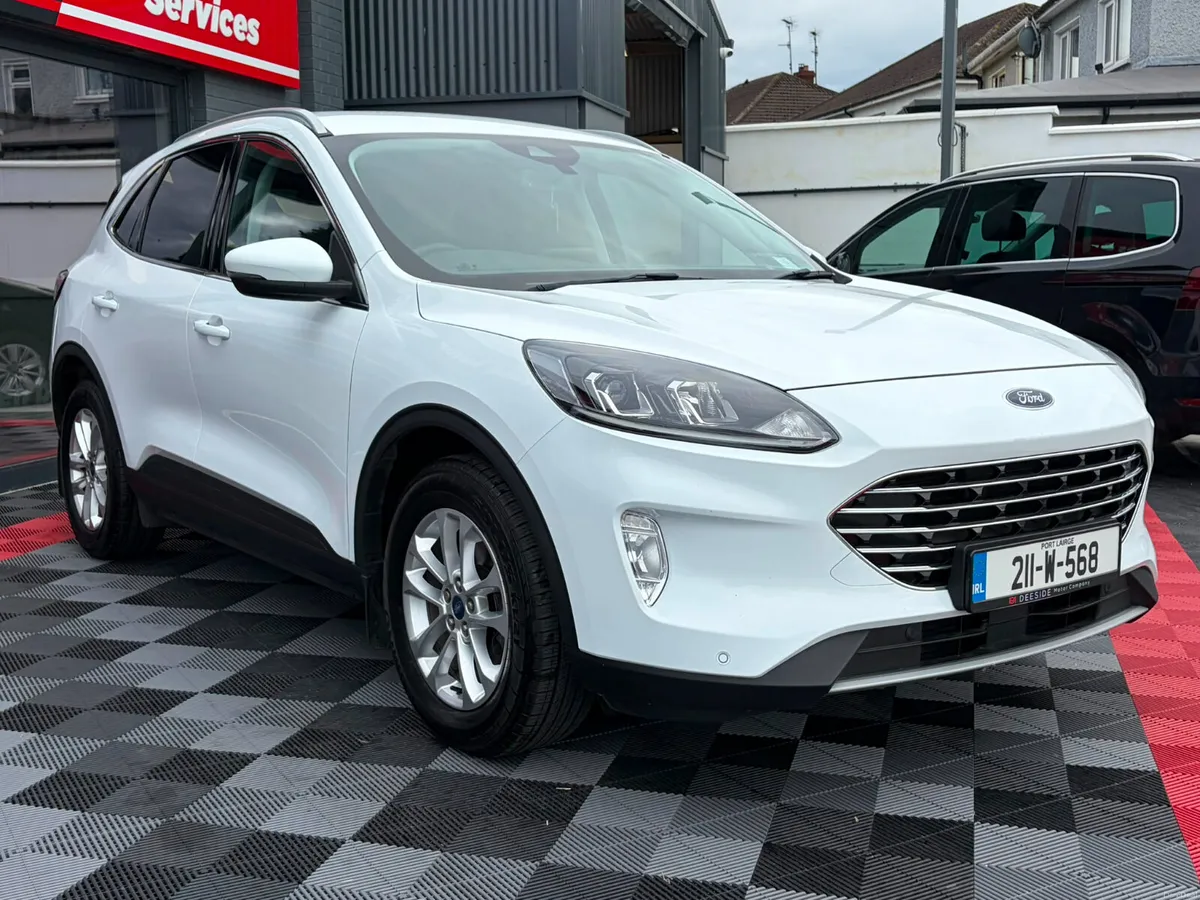 (211) Ford Kuga Titanium//CarPlay//Sensors - Image 4