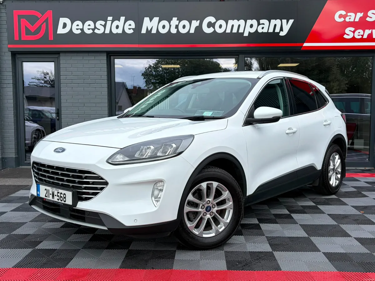(211) Ford Kuga Titanium//CarPlay//Sensors - Image 1