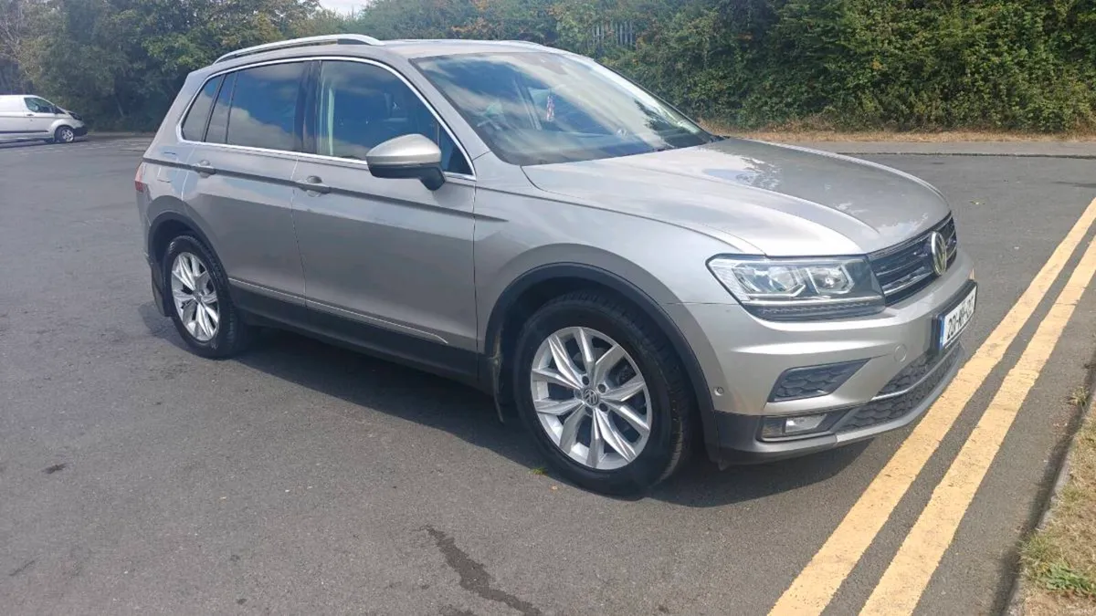 Volkswagen Tiguan Highline 2.0 manual - Image 1