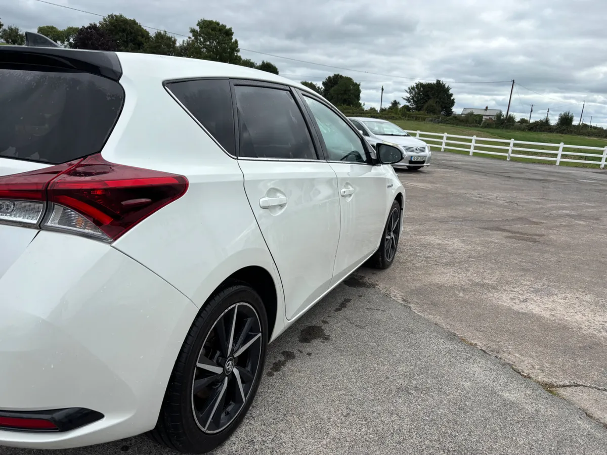 Toyota Auris 2018 - Image 4