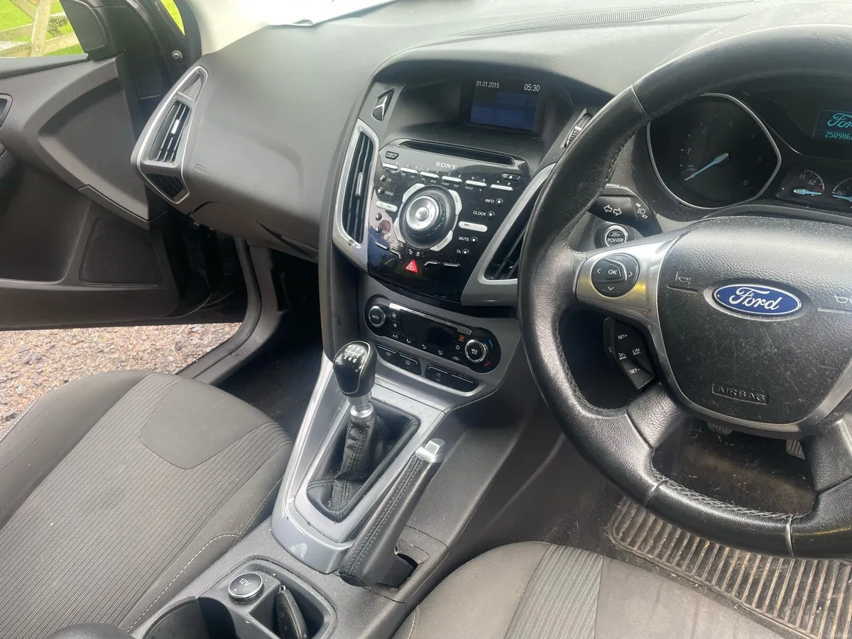 Ford Focus Titanium 1.6 - Image 6
