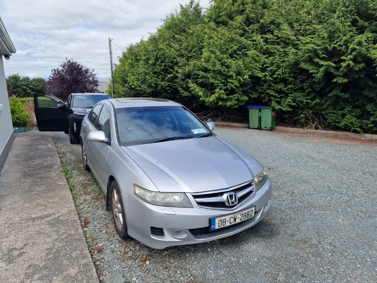 Honda Accord 2008 - Image 2