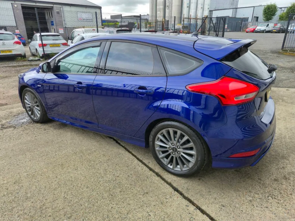 2017 FORD FOCUS 1.5 TDCI ST-LINE *vrt included* - Image 6