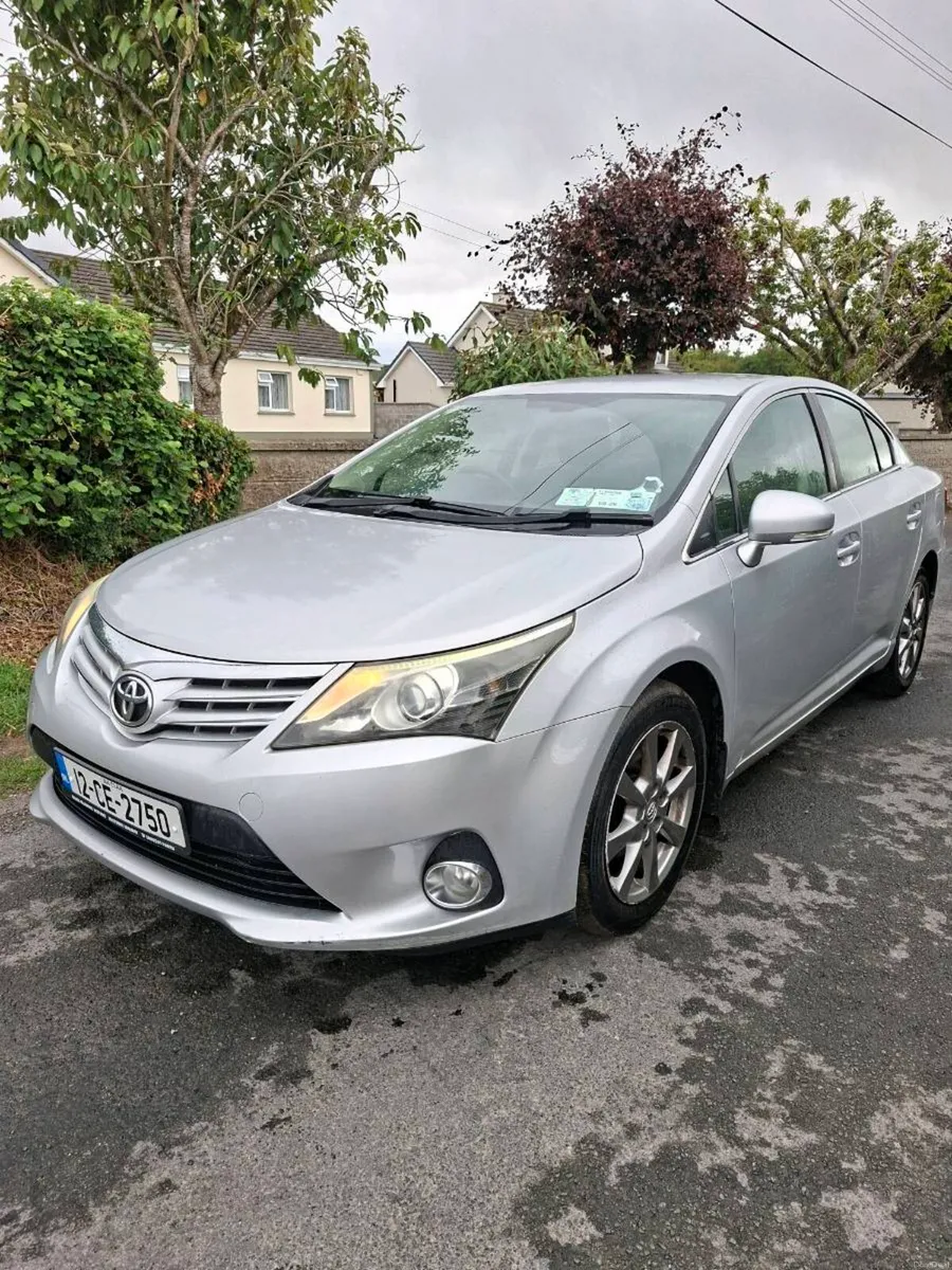 TOYOTA AVENSIS 2012 LOW MILES - Image 1