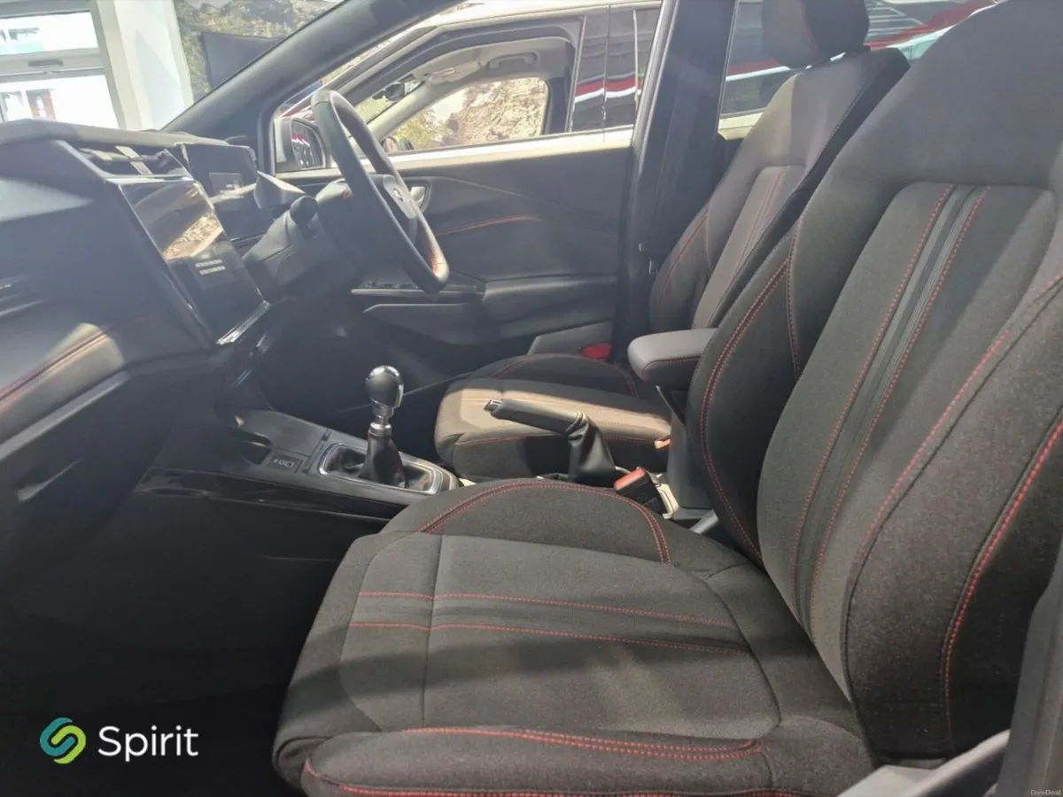 Ford Puma €26900 for a BRAND NEW PUMA - Image 3
