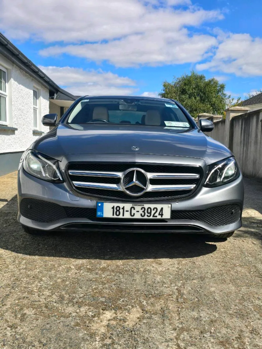 Mercedes  Benz E220d - Image 2