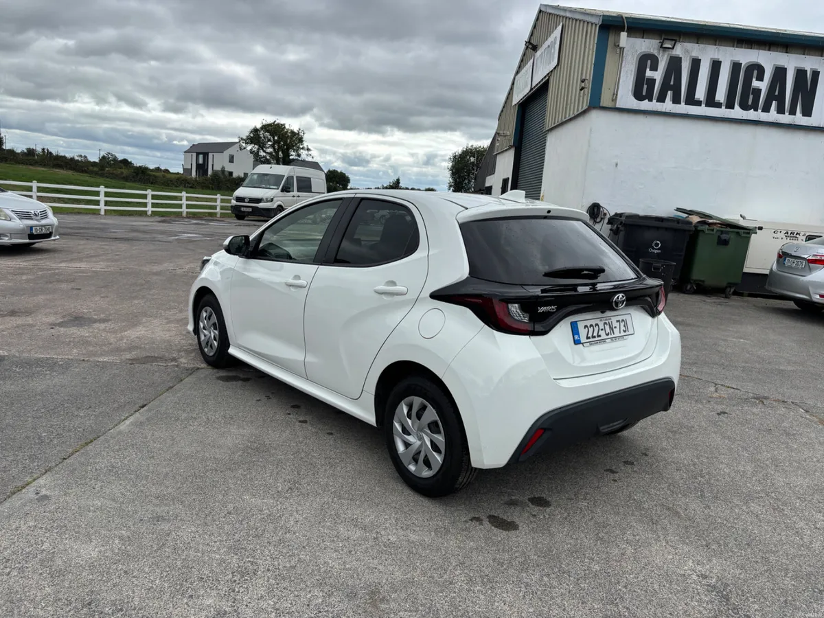 Toyota Yaris 2022 - Image 4