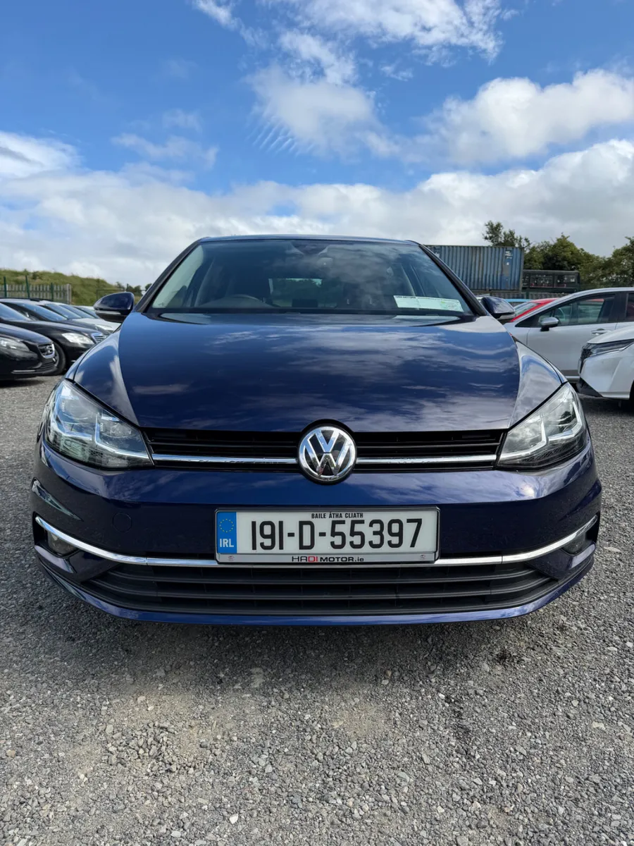 Volkswagen Golf 2019 Blue - Image 1