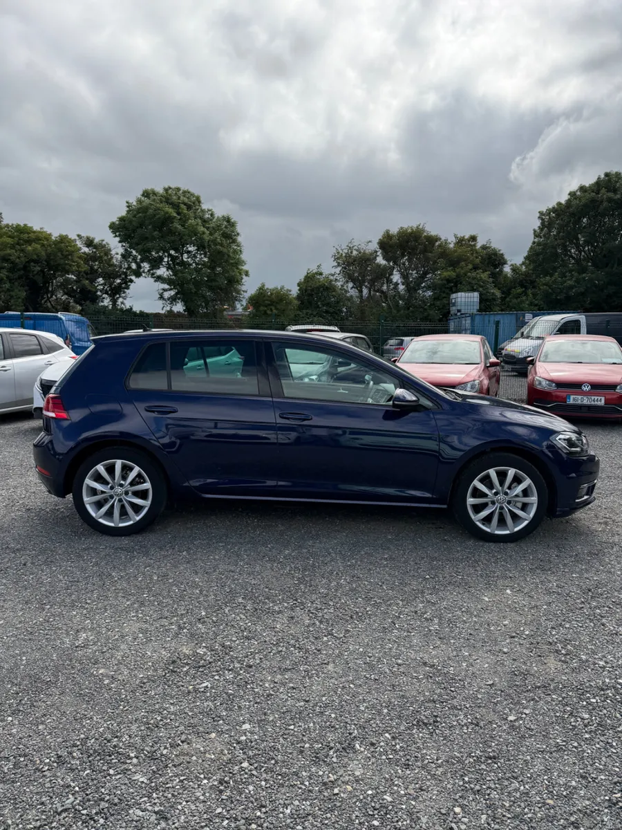 Volkswagen Golf 2019 Blue - Image 4
