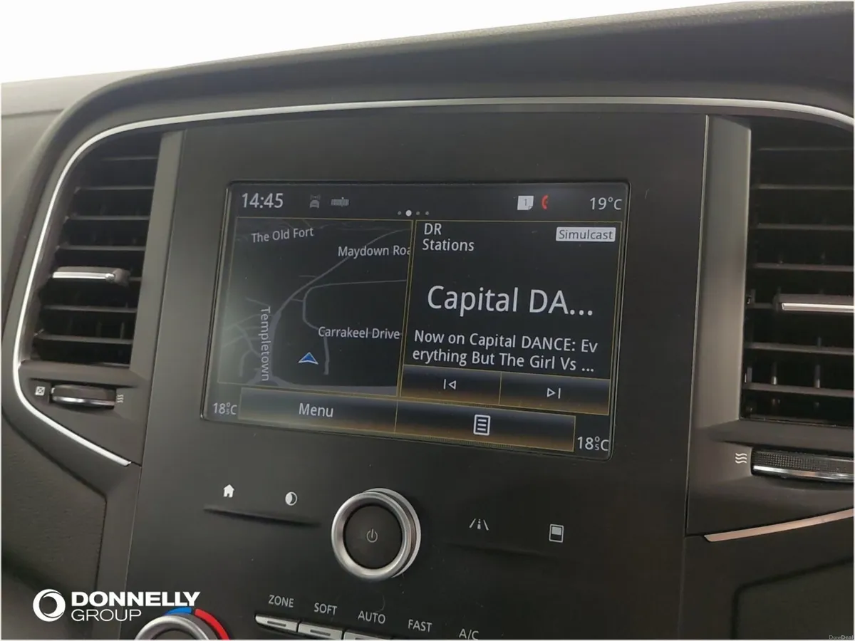 Renault Megane Hatchback Dynamique Nav - Image 5