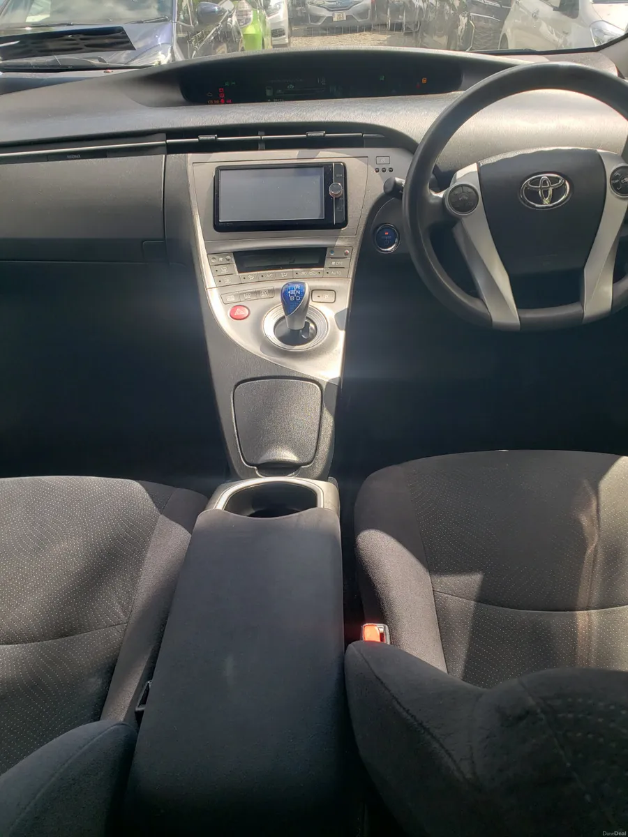 Toyota Prius 2014 - Image 3