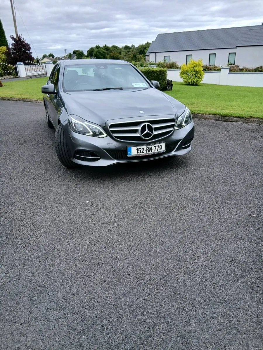 Mercedes benz E220 bluetec se - Image 5