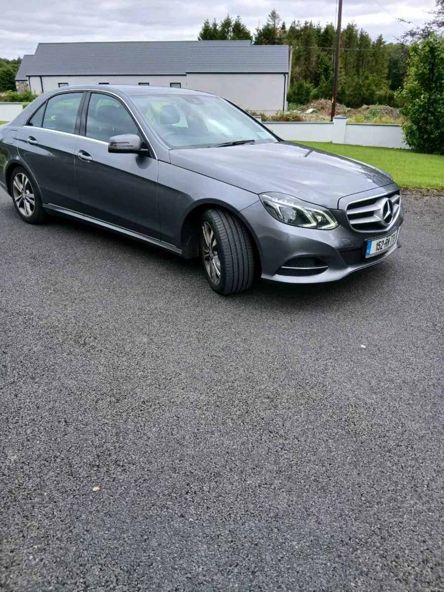 Mercedes benz E220 bluetec se - Image 4