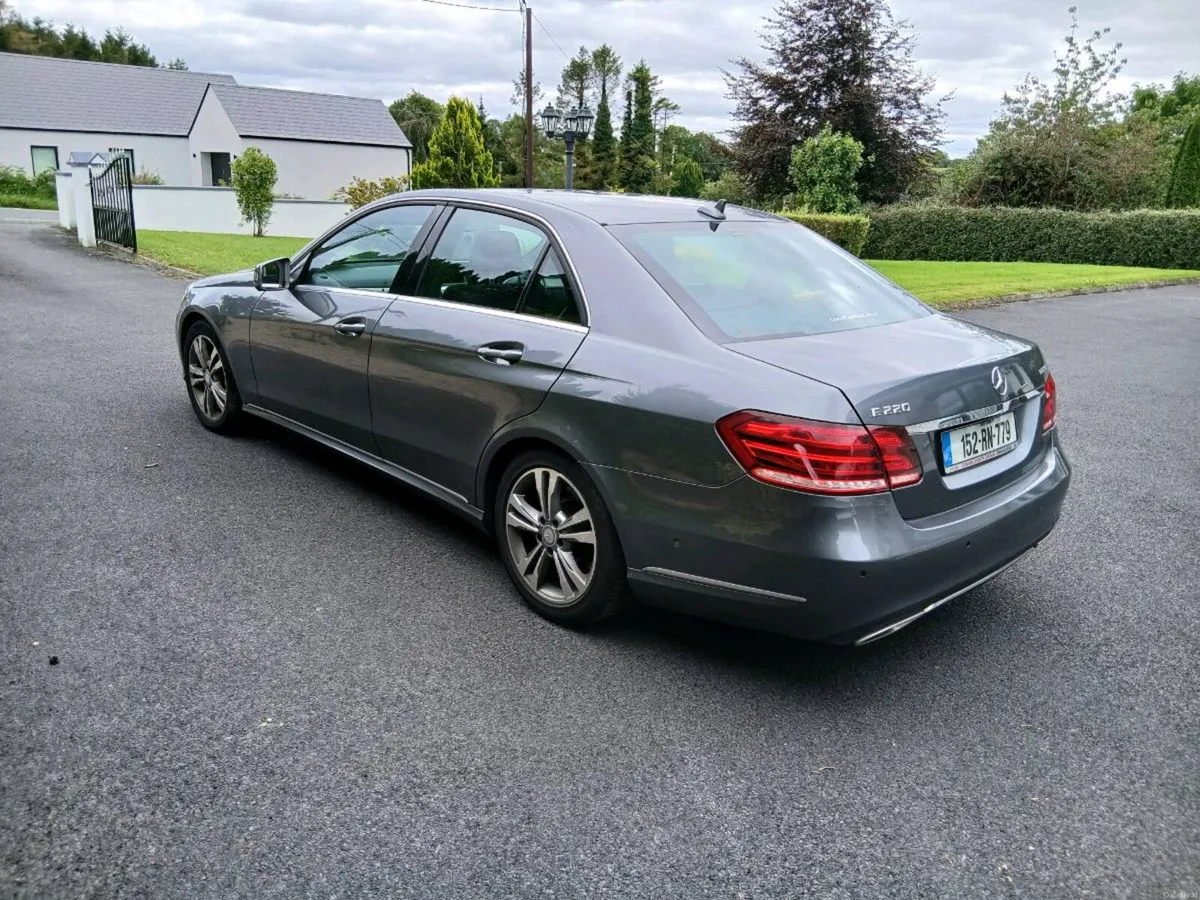 Mercedes benz E220 bluetec se - Image 6