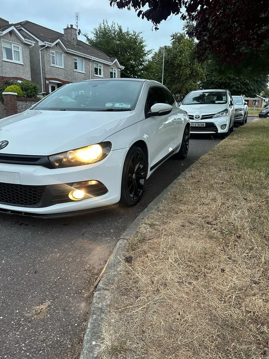 Volkswagen Scirocco GT TDI 2010 - Image 5