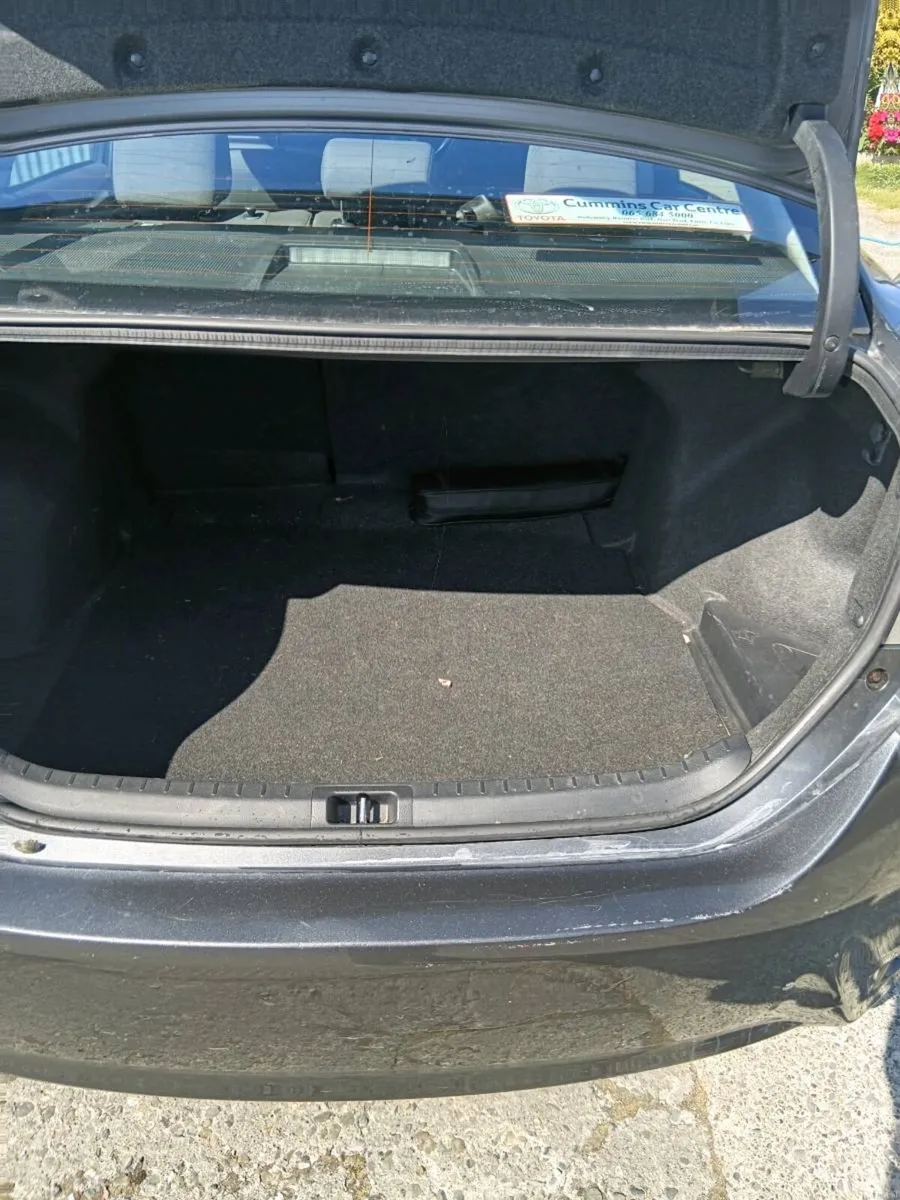 Toyota Corolla 1.4 D FSH only 61000 km - Image 3
