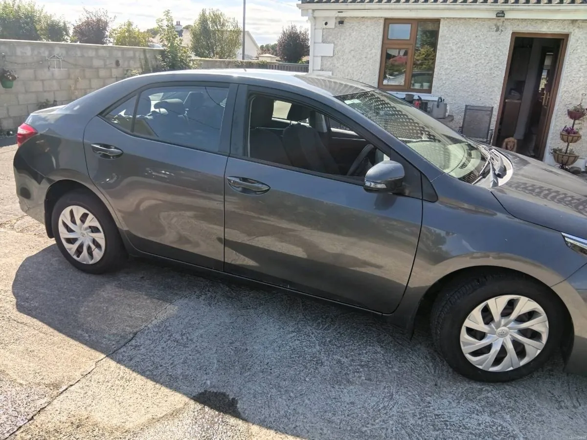 Toyota Corolla 1.4 D FSH only 61000 km - Image 5