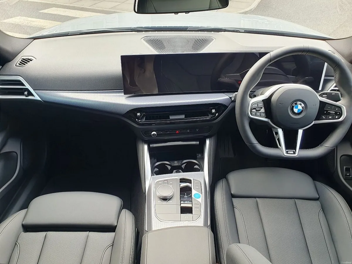 BMW i4 eDrive35 M Sport - Image 4