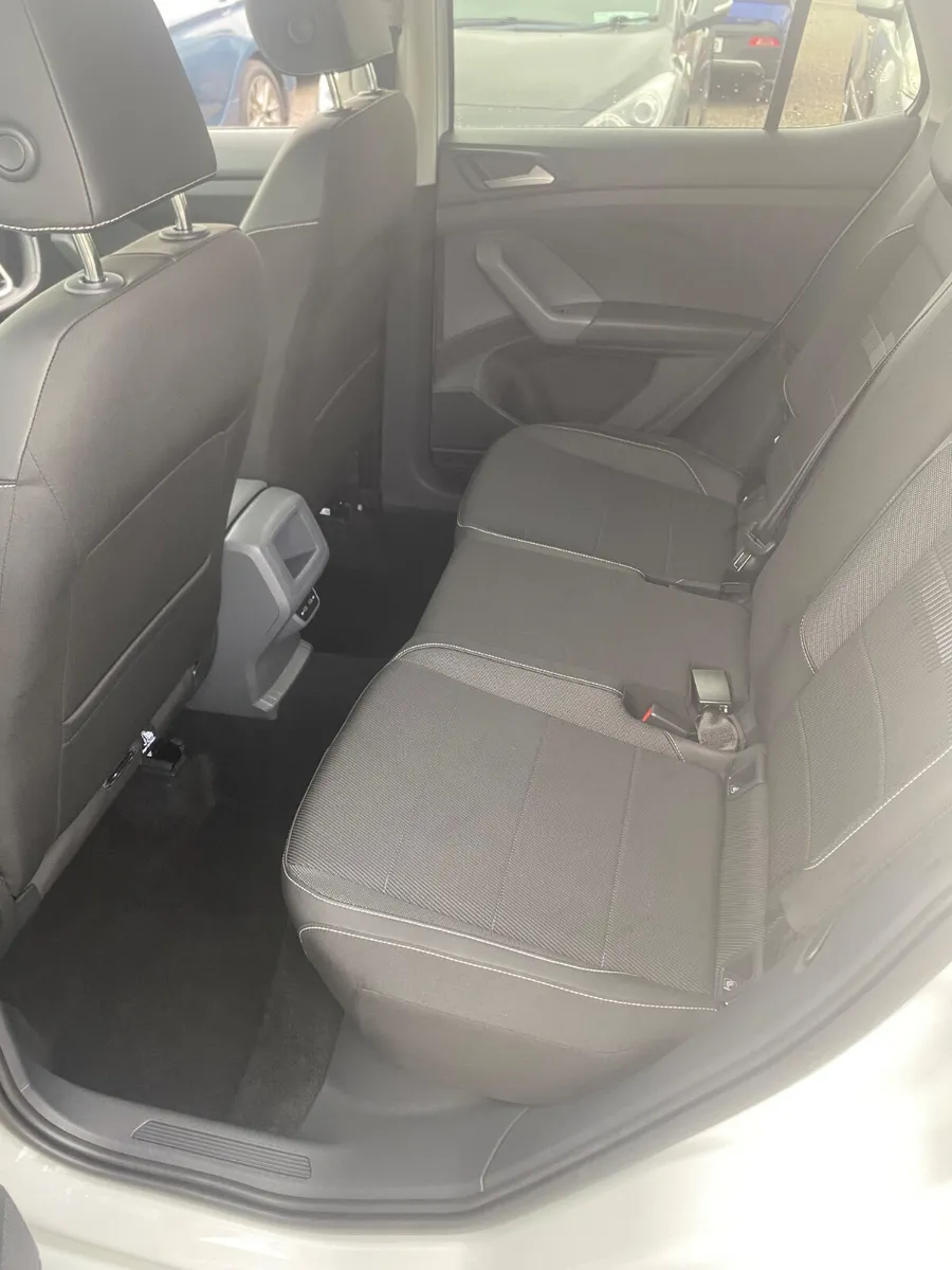 Volkswagen T-Cross 2021 - Image 6