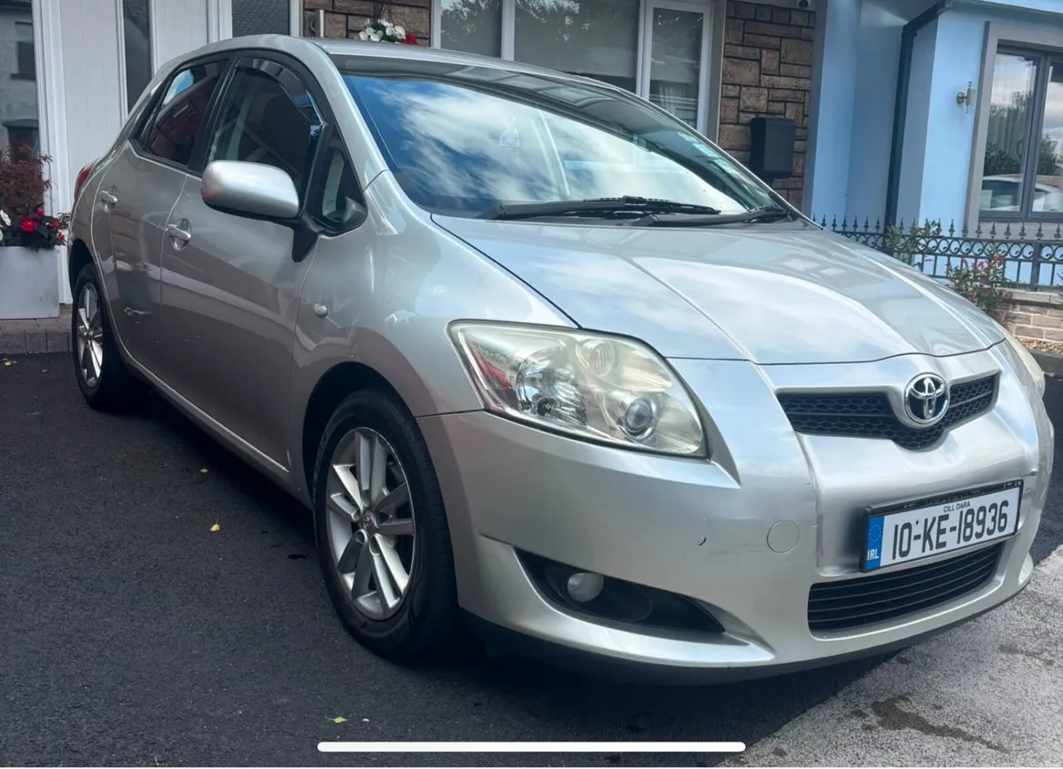 Toyota Auris 1.3 - Image 1