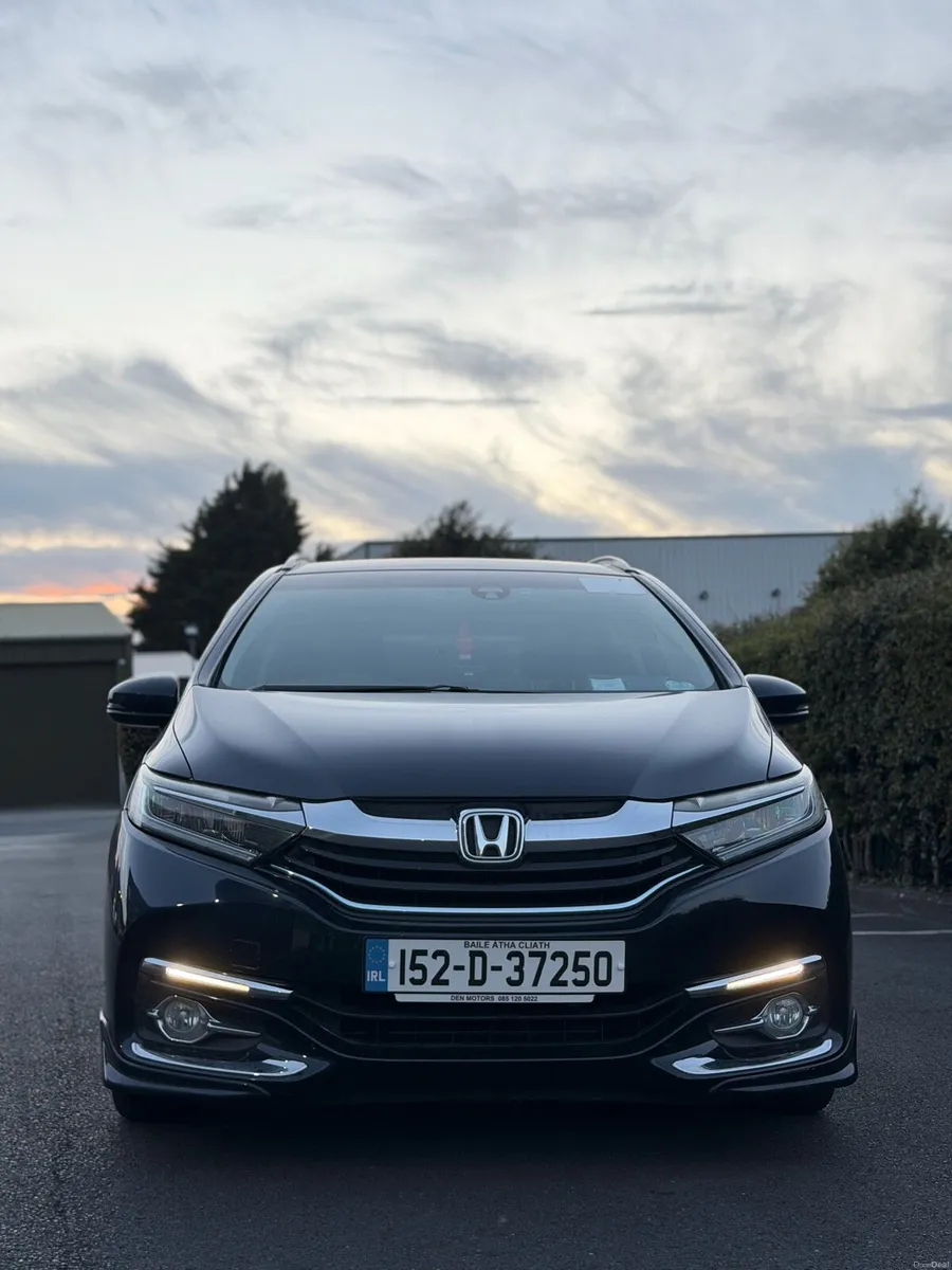 2015 Honda Shuttle Automatic Hybrid - Image 2