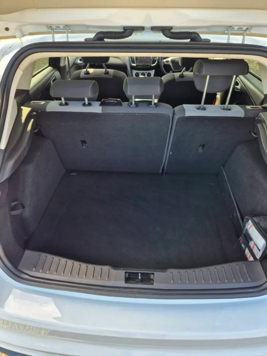 FOCUS ZETEC S - Image 5