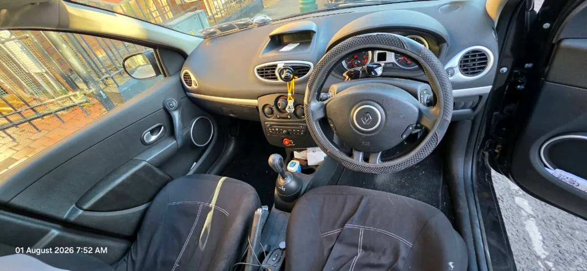 Renault Clio 2010 Automatic - Image 6