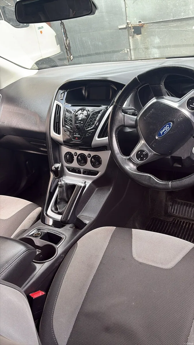 Ford focus - Image 6
