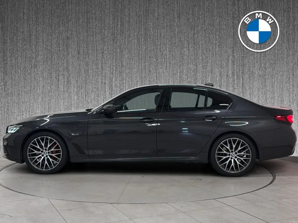 BMW 5-Series 530e M Sport PRO PACK - Image 3