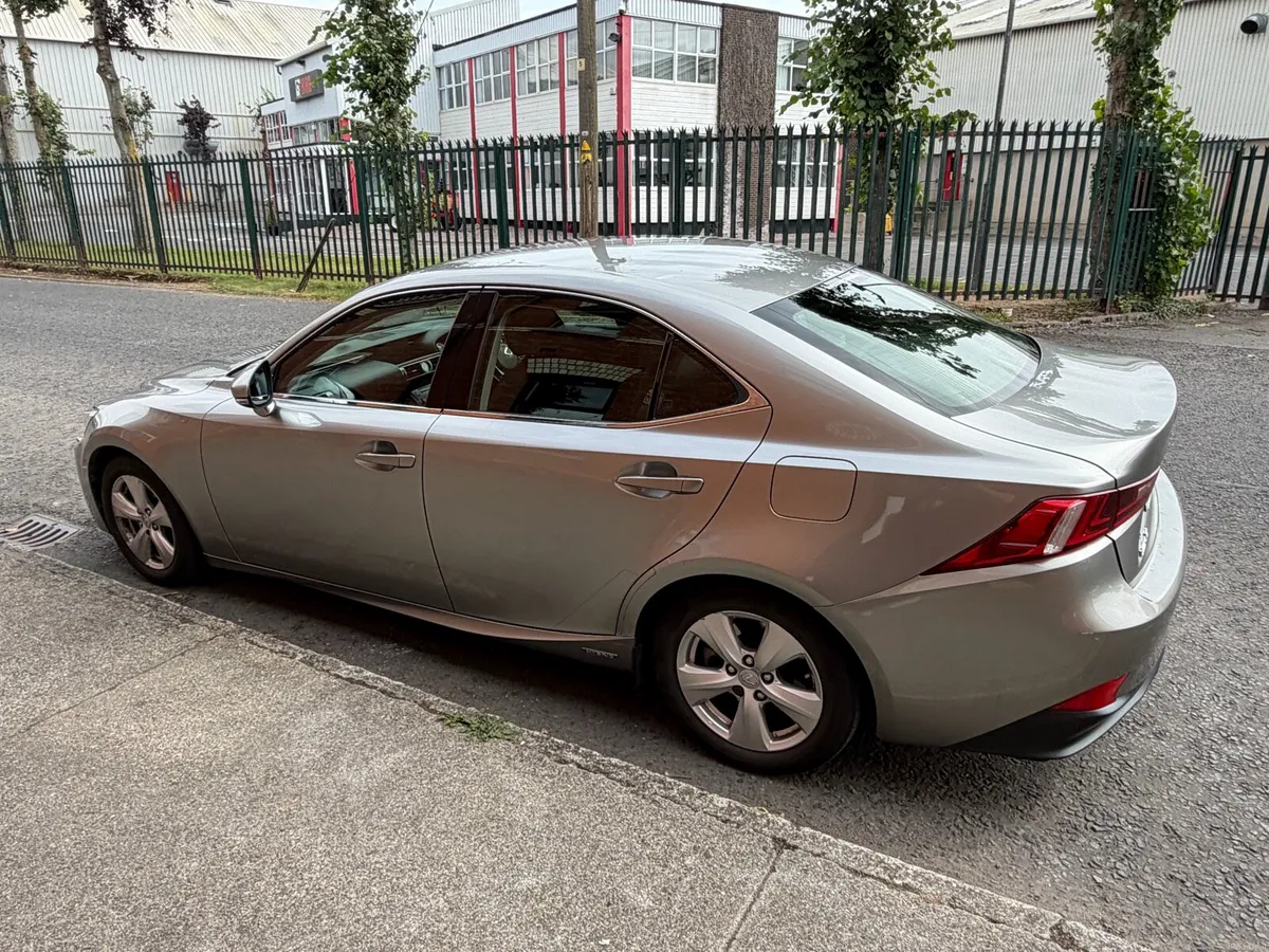 Lexus IS300 New Hybrid Battery - Image 2