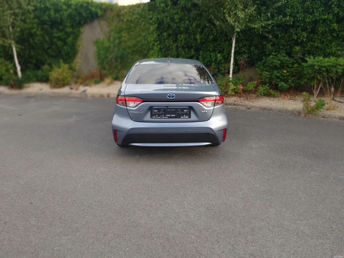 Toyota Corolla Hybrid S - Image 6