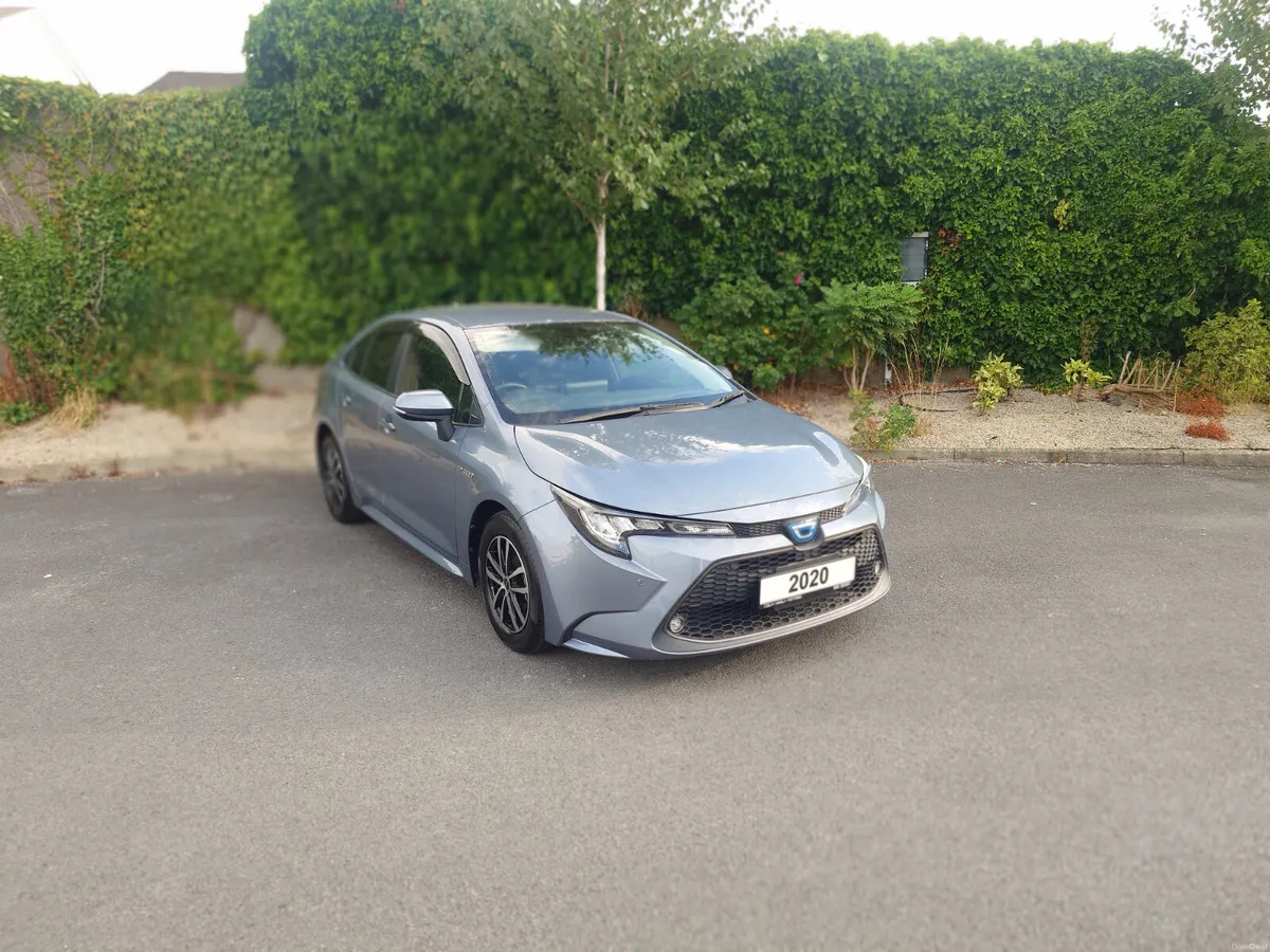 Toyota Corolla Hybrid S - Image 1