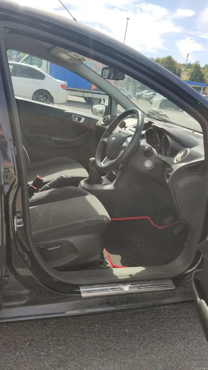 Ford Fiesta 2017 - Image 6