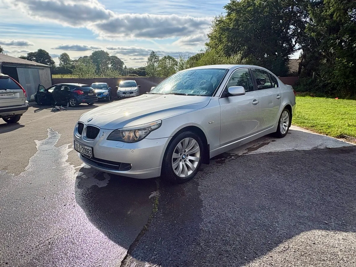 09 BMW 520D MANUAL - Image 5