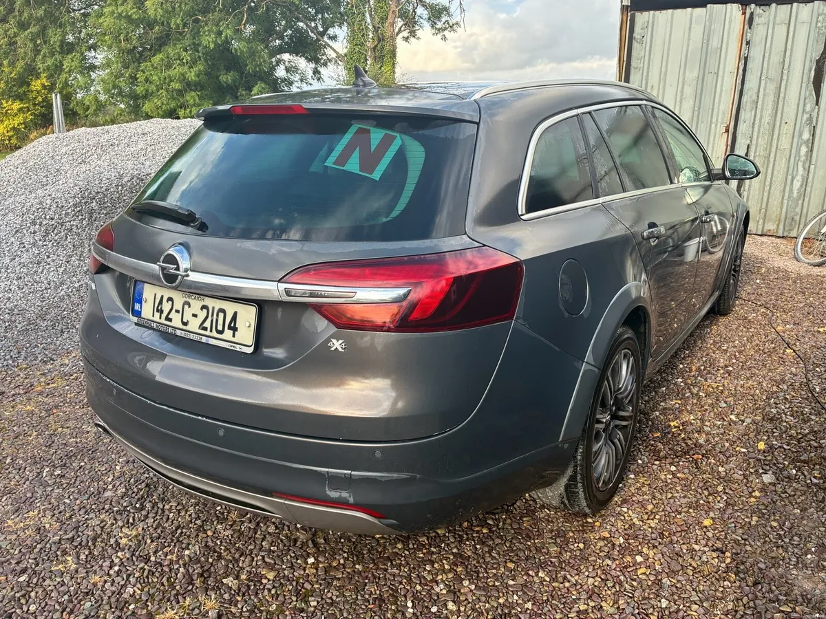 4x4 Estate Opel Insignia 2.0 Diesel Turbo Tourer - Image 3