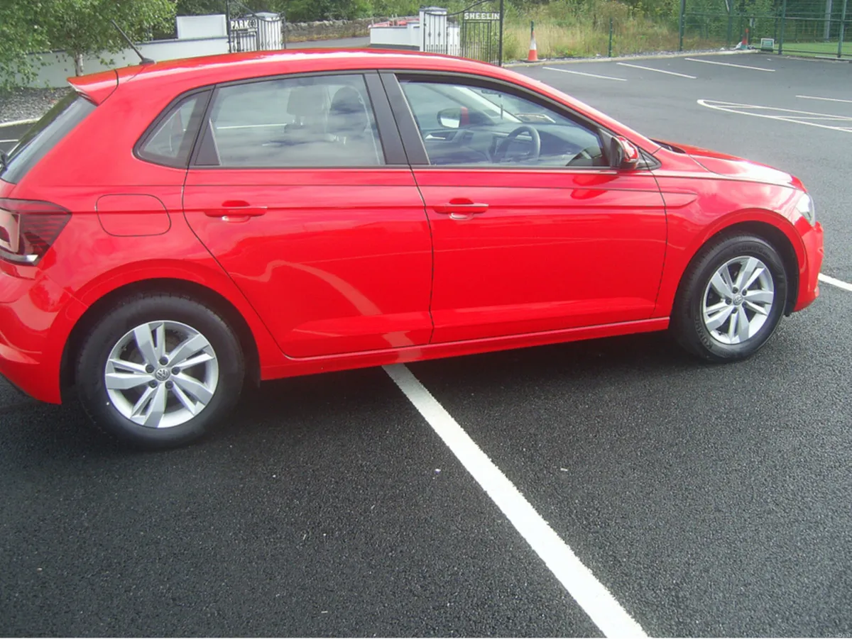 Volkswagen Polo TRENDLINE 1.0 MANUAL 5SPEED 80HP 5 - Image 5