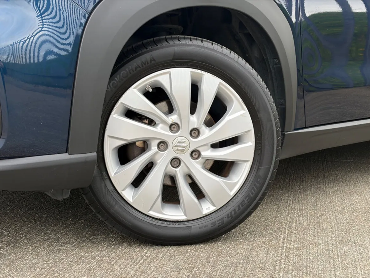 Suzuki S-CROSS MOTION HEV AUTO - Image 5