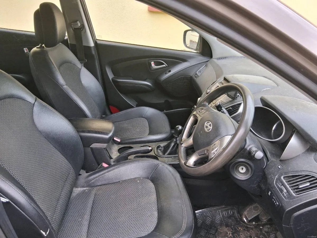 131 Hyundai ix35 - Image 5