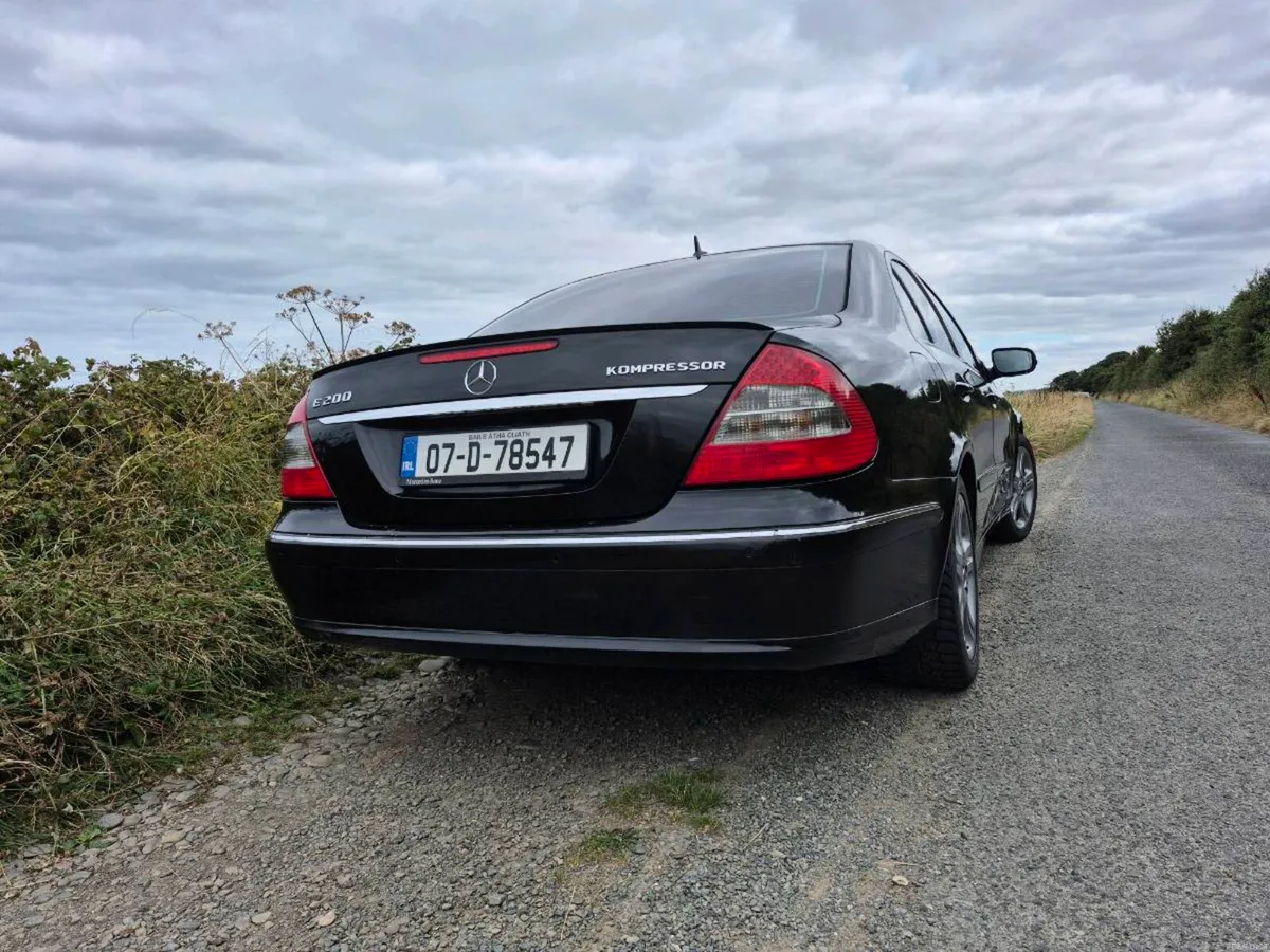 Mercedes e200 kompressor - Image 6