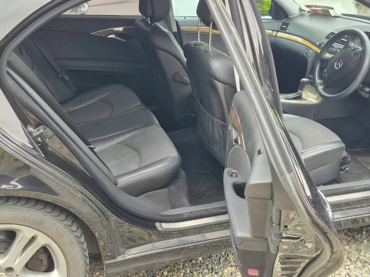 Mercedes e200 kompressor - Image 2