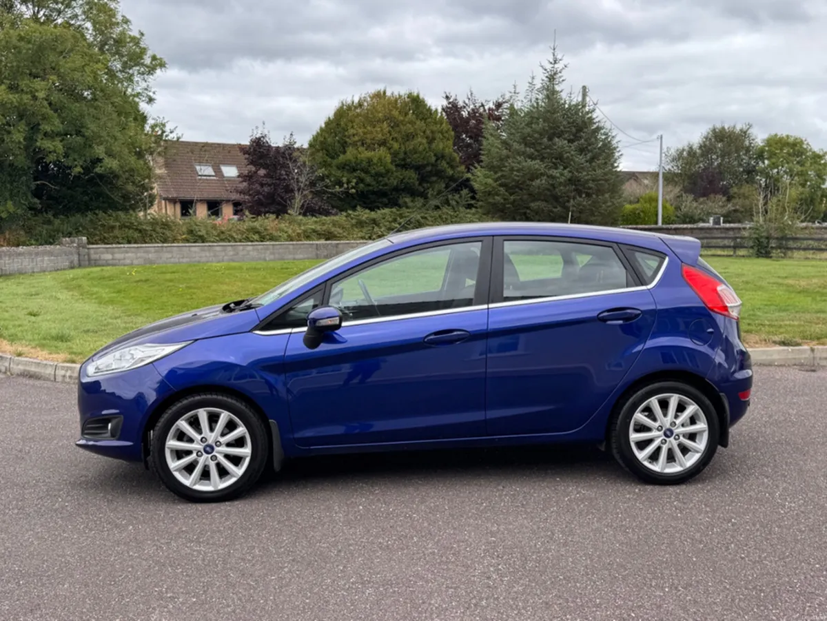 Ford Fiesta MCA TITANIUM 1.25 60PS M5 5 5DR 4DR - Image 6