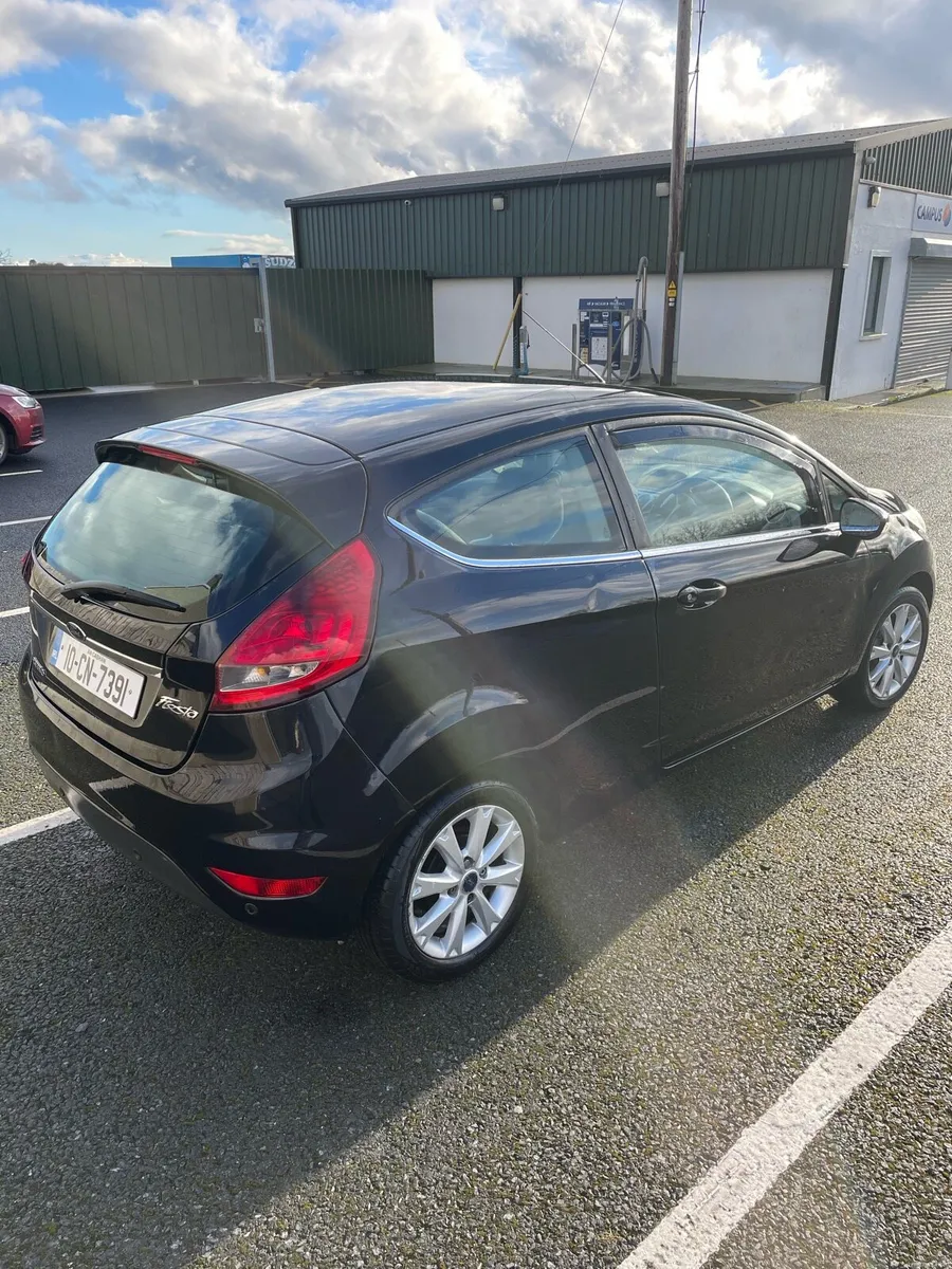Ford fiesta 2010 - Image 6
