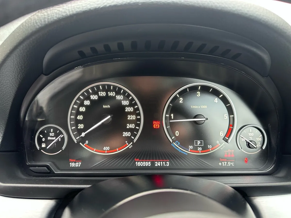 BMW 5 series - Image 2