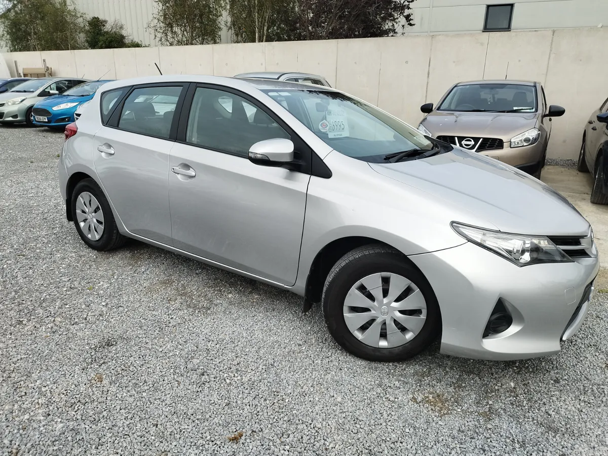 2015 Toyota Auris 1.3 petrol terra - Image 2