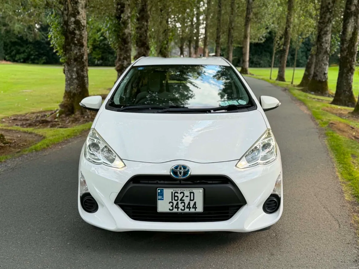 Automatic Toyota Aqua 1.5 Hybrid nct & tax - Image 4
