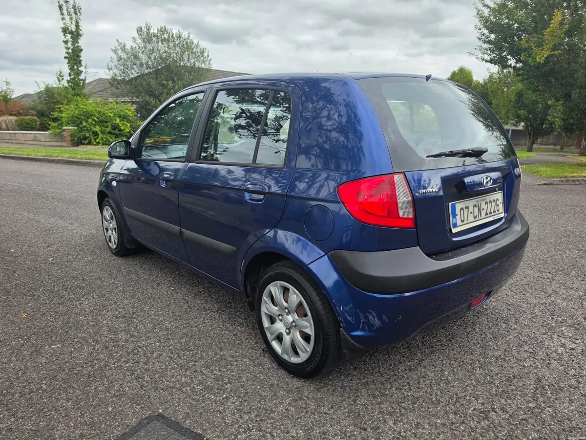 Car - Image 4
