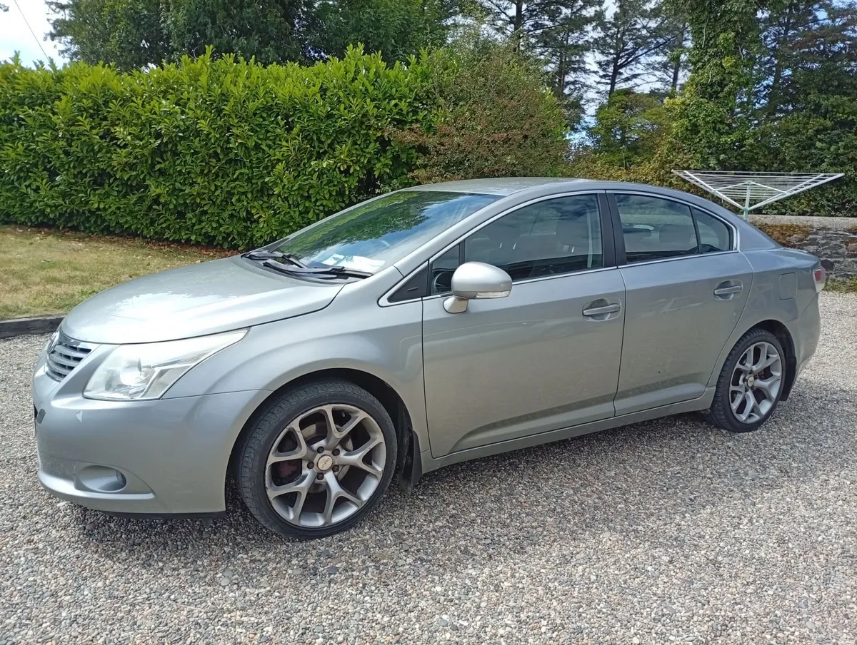 Toyota Avensis 2011 - Image 6