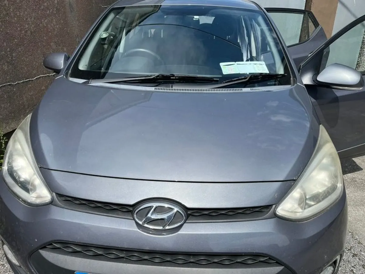 2015 Hyundai i10 - Image 2
